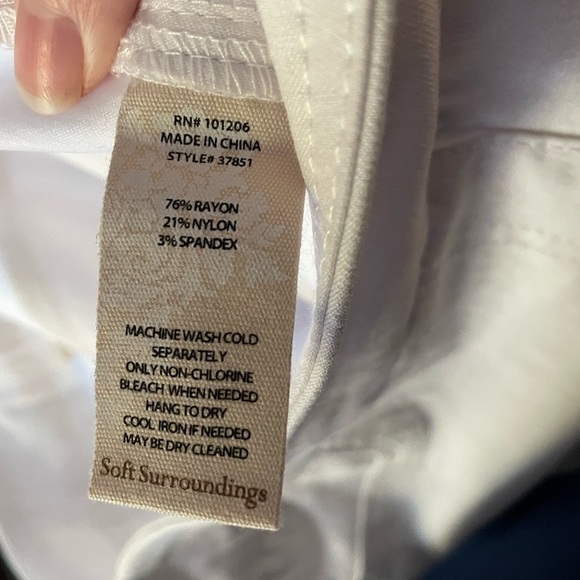 Soft Surroundings 37851 Womens Capri Pants White Stretch Nylon Pull On Size SP - Picture 6 of 8